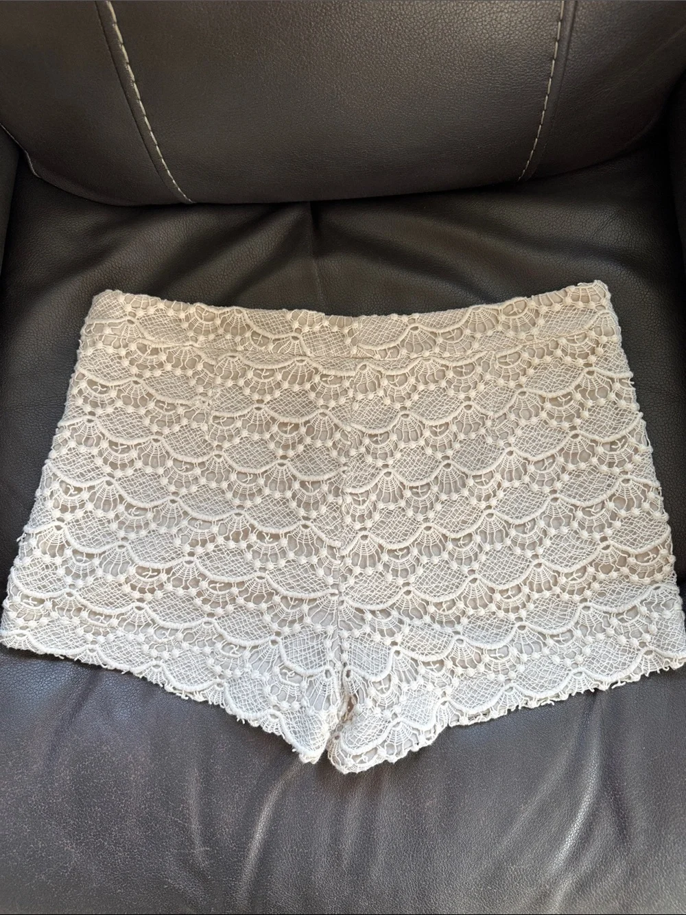 Express Cream Lace Shorts